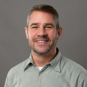 Peter Baker's headshot'